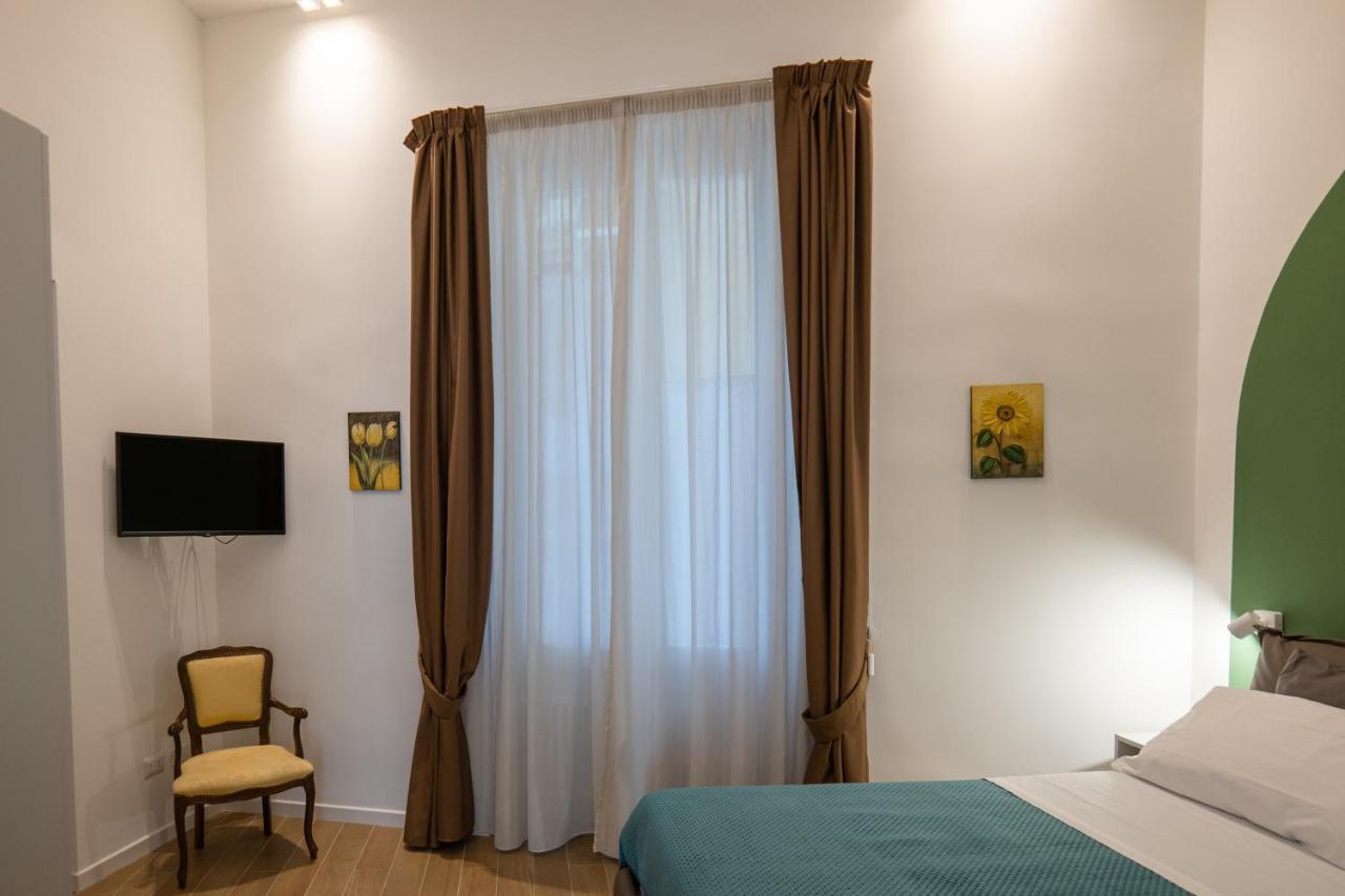 Relais Palazzo Olimpia - Corso Vittorio Emanuele Apartment Salerno Bagian luar foto