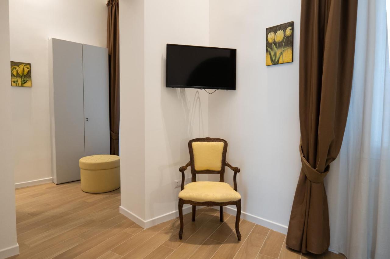 Relais Palazzo Olimpia - Corso Vittorio Emanuele Apartment Salerno Bagian luar foto