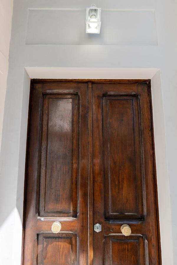 Relais Palazzo Olimpia - Corso Vittorio Emanuele Apartment Salerno Bagian luar foto