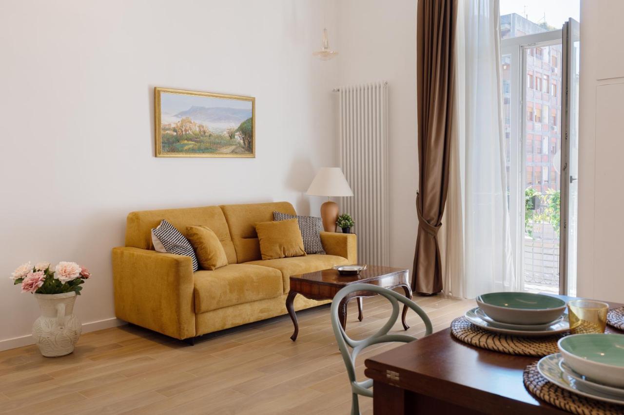 Relais Palazzo Olimpia - Corso Vittorio Emanuele Apartment Salerno Bagian luar foto