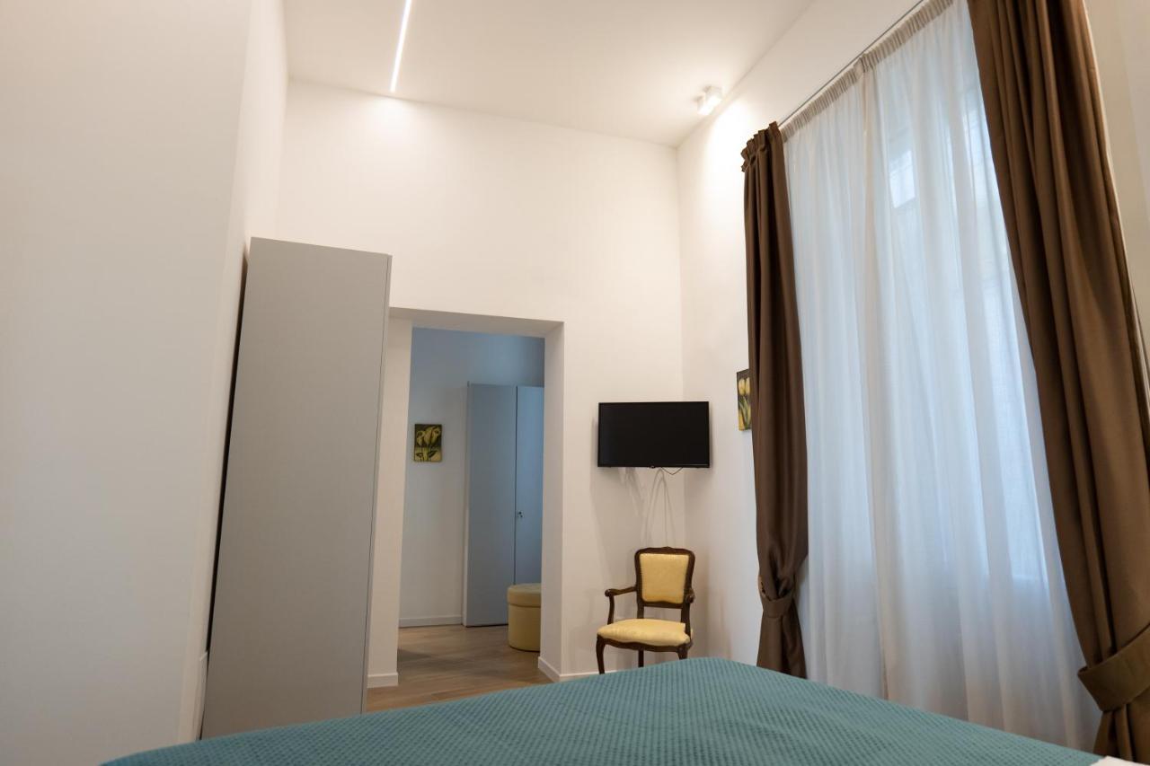 Relais Palazzo Olimpia - Corso Vittorio Emanuele Apartment Salerno Bagian luar foto