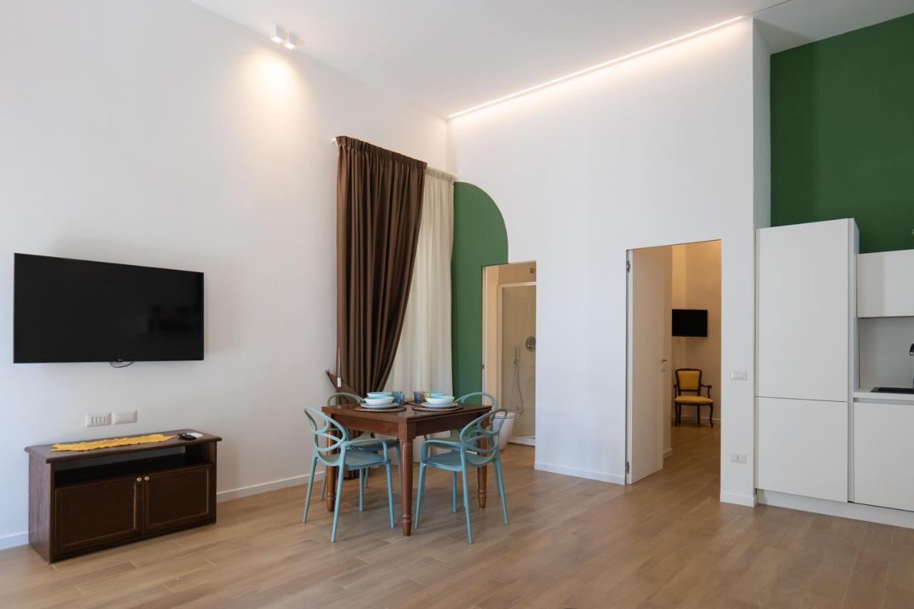 Relais Palazzo Olimpia - Corso Vittorio Emanuele Apartment Salerno Bagian luar foto