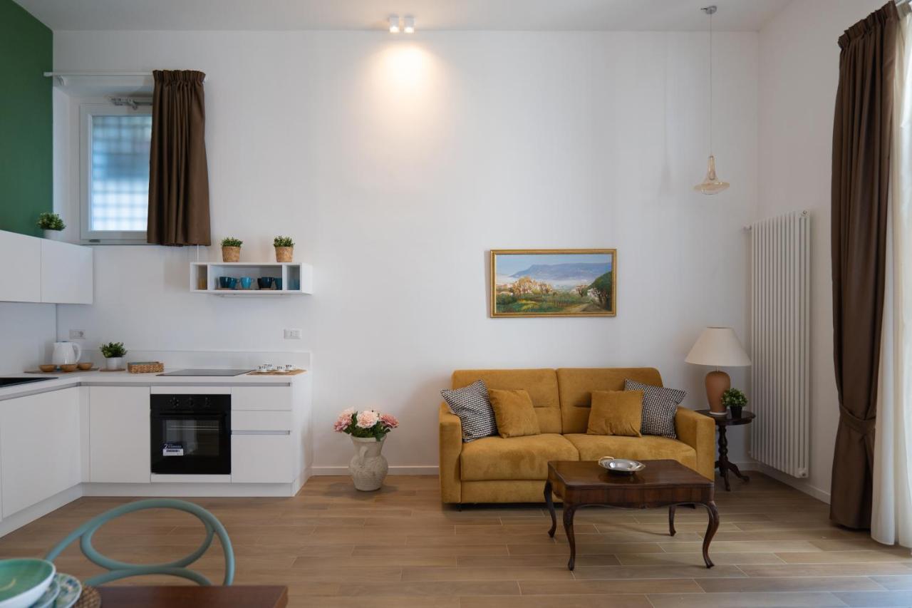 Relais Palazzo Olimpia - Corso Vittorio Emanuele Apartment Salerno Bagian luar foto